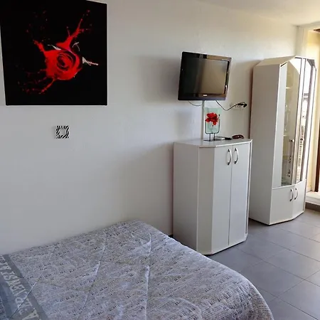 Heliopolis E21 -by Agn - 2 Personnes Agde