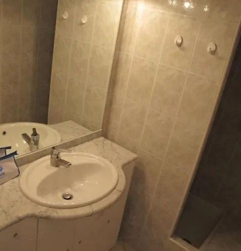 Heliopolis E21 -by Agn - 2 Personnes Apartman