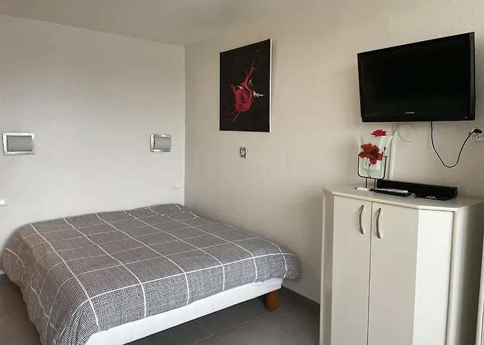 Heliopolis E21 -by Agn - 2 Personnes Apartman Agde
